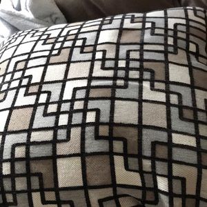 Meet your Posher, Ina